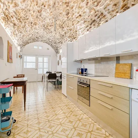 Awesome In Im Apartmán *