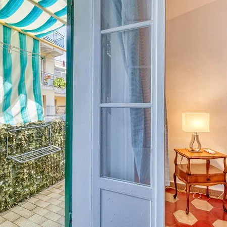 Apartment 1 Bedroom Front In